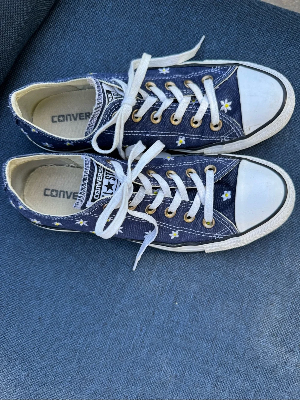 Converse Chuck Taylor All Star Daisy Print Sneakers - Picture 2 of 7